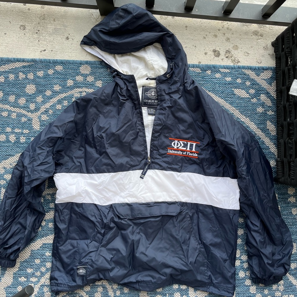 UF pullover